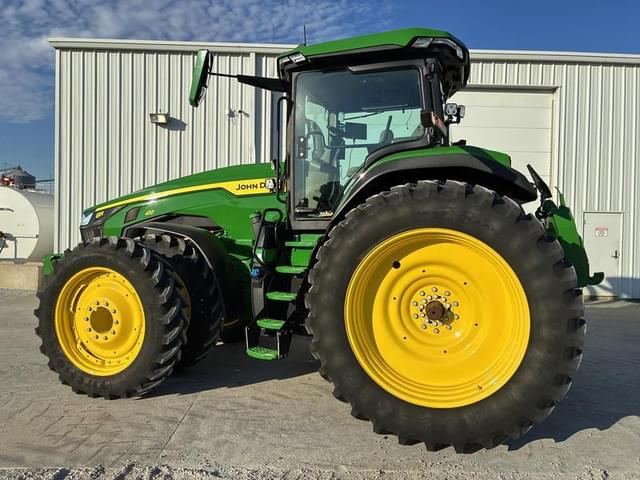 Image of John Deere 8R 410 equipment image 2