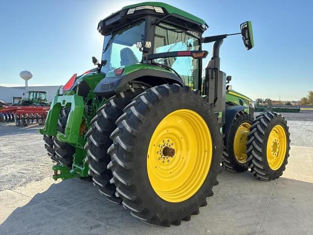 Image of John Deere 8R 410 equipment image 4