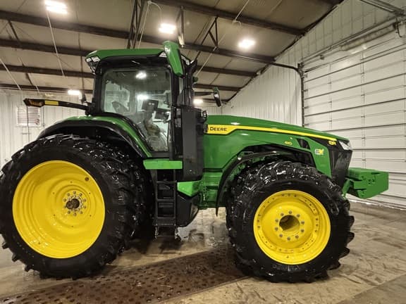 Image of John Deere 8R 410 equipment image 4