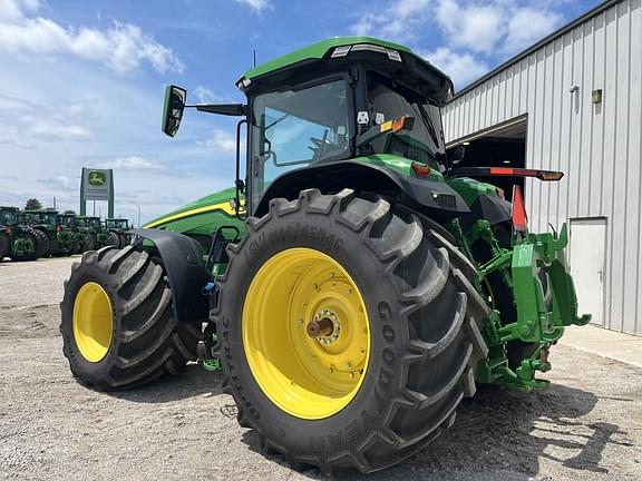 Image of John Deere 8R 410 equipment image 2