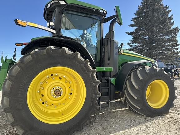 Image of John Deere 8R 410 equipment image 2