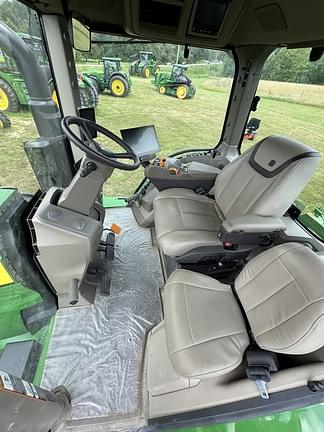 Image of John Deere 8R 410 equipment image 4