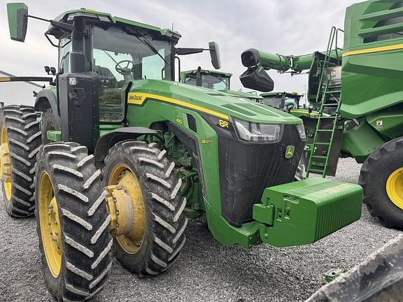 Image of John Deere 8R 410 equipment image 1