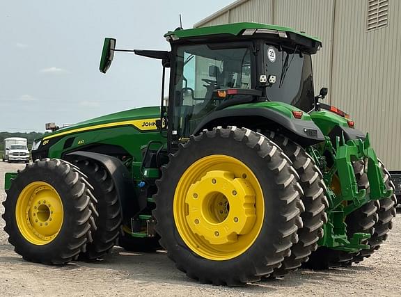 Image of John Deere 8R 410 equipment image 4