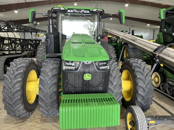 Image of John Deere 8R 410 equipment image 1