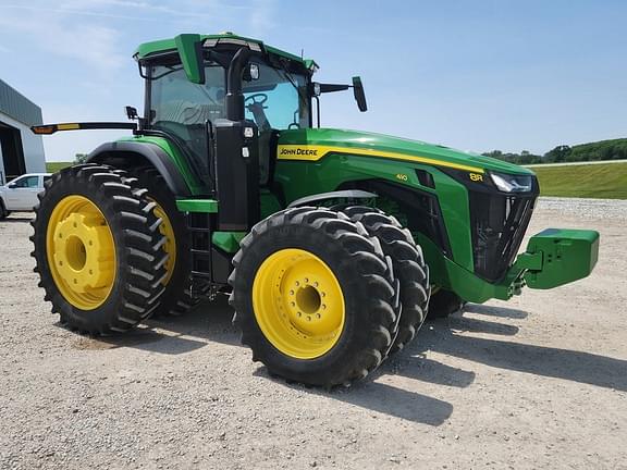 Image of John Deere 8R 410 equipment image 4
