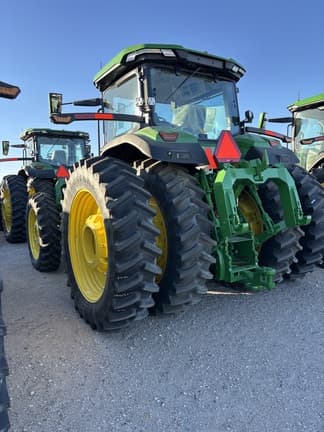 Image of John Deere 8R 410 equipment image 4