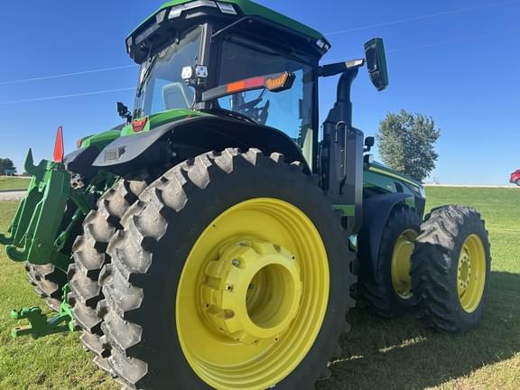 Image of John Deere 8R 410 equipment image 4