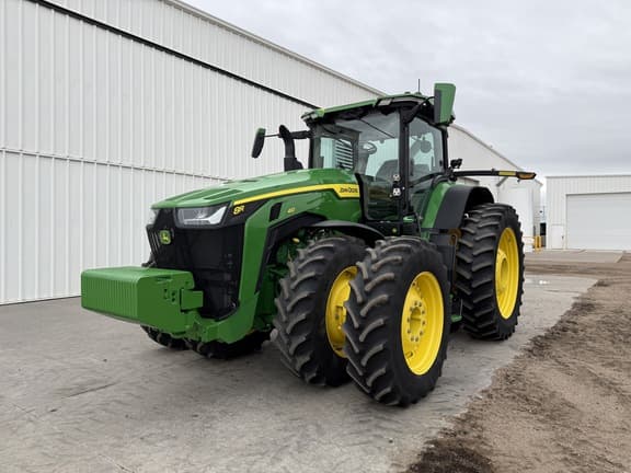 Image of John Deere 8R 410 equipment image 4