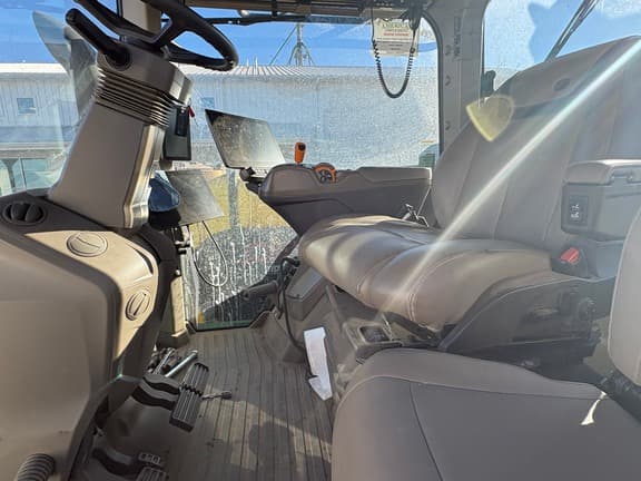 Image of John Deere 8R 410 equipment image 2