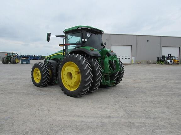 Image of John Deere 8R 410 equipment image 2
