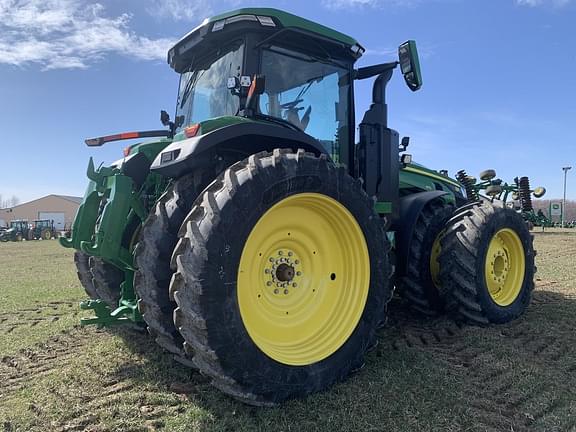 Image of John Deere 8R 410 equipment image 2