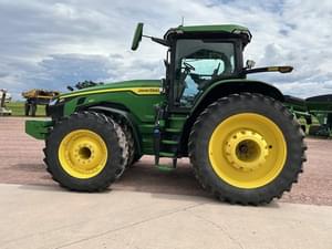 2024 John Deere 8R 410 Image