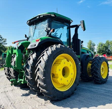 Image of John Deere 8R 410 equipment image 4
