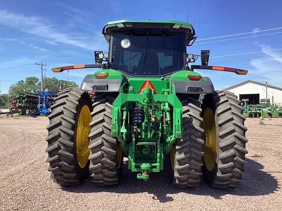 Image of John Deere 8R 410 equipment image 4