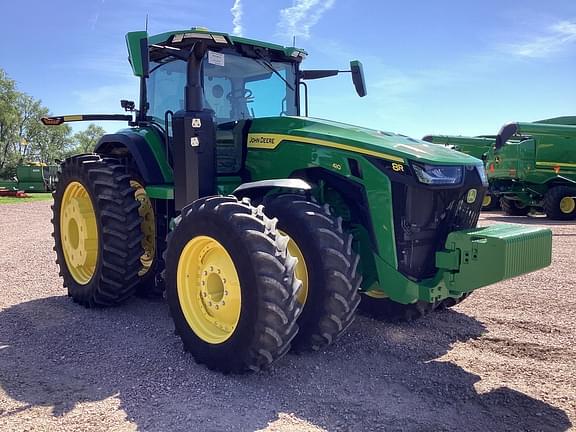 Image of John Deere 8R 410 equipment image 2