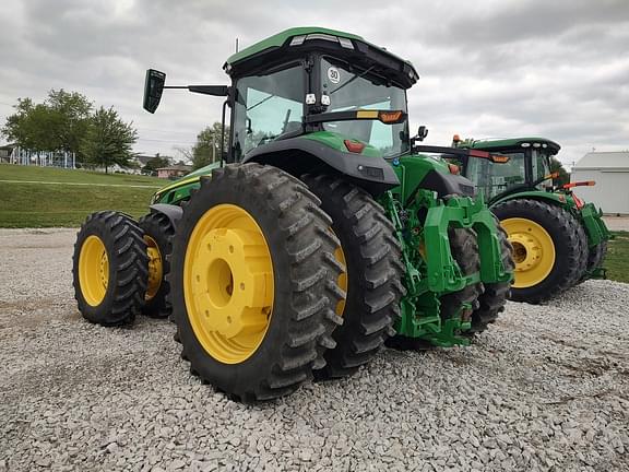 Image of John Deere 8R 410 equipment image 4
