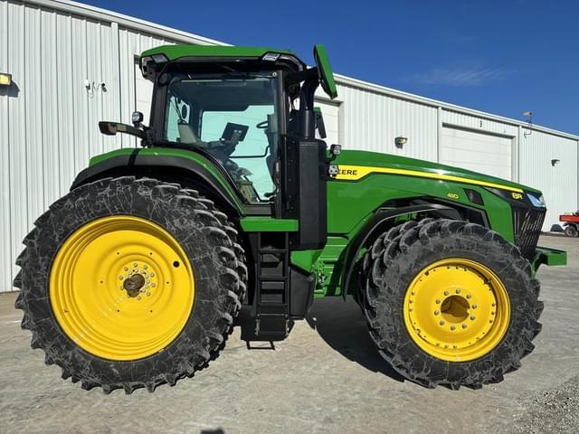 Image of John Deere 8R 410 equipment image 2