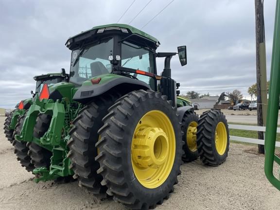 Image of John Deere 8R 410 equipment image 4