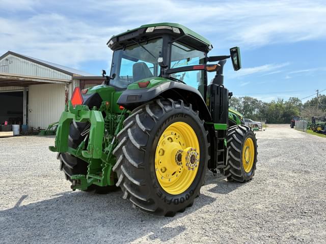 Image of John Deere 8R 410 equipment image 4
