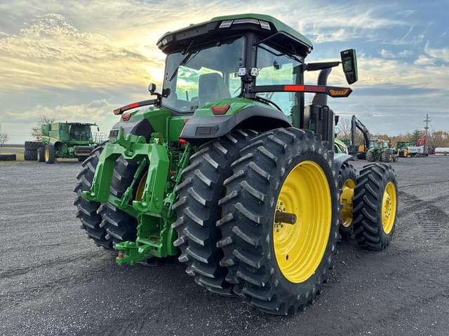 Image of John Deere 8R 410 equipment image 4