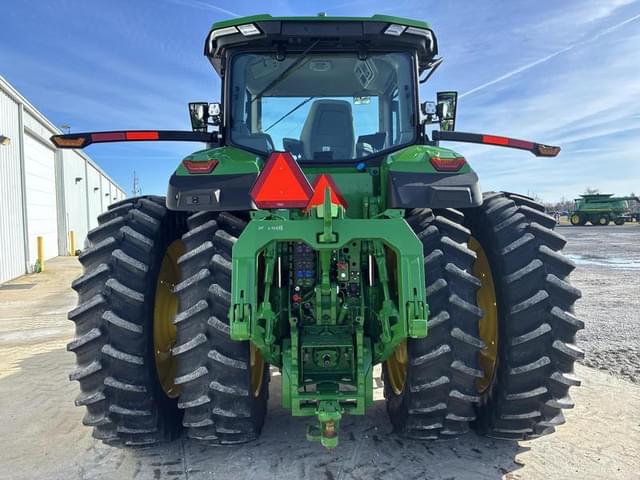 Image of John Deere 8R 410 equipment image 3