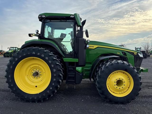 Image of John Deere 8R 410 equipment image 2