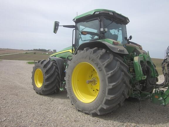 Image of John Deere 8R 410 equipment image 2