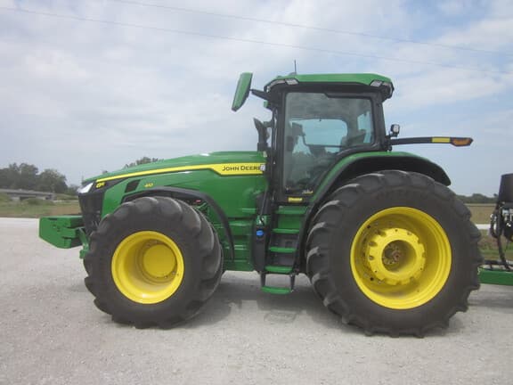 Image of John Deere 8R 410 equipment image 4
