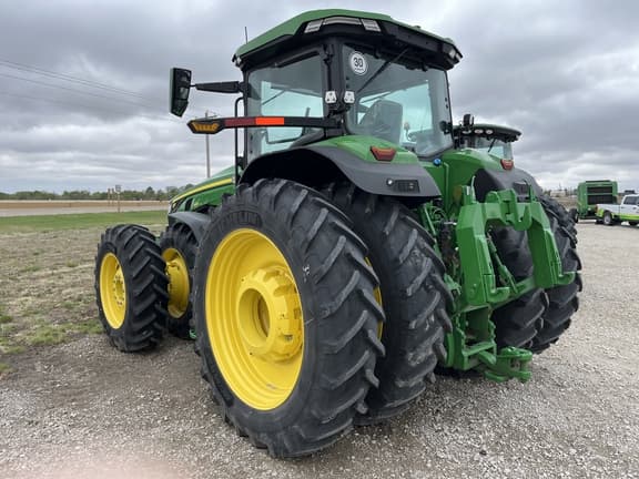 Image of John Deere 8R 410 equipment image 4