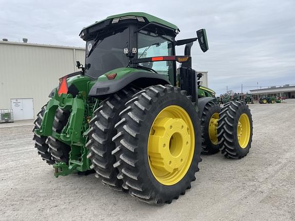 Image of John Deere 8R 410 equipment image 4