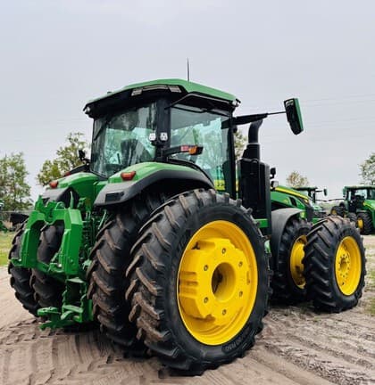 Image of John Deere 8R 410 equipment image 4