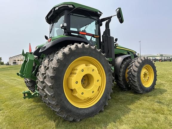 Image of John Deere 8R 410 equipment image 4