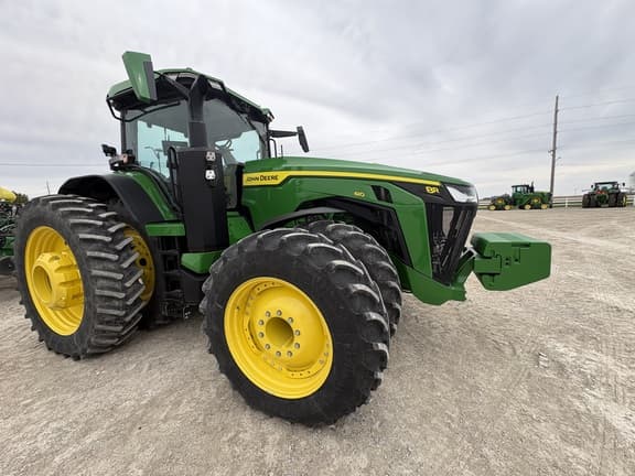 Image of John Deere 8R 410 equipment image 4