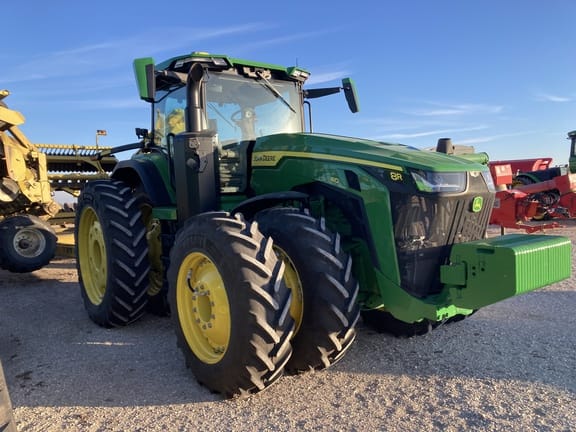 2024 John Deere 8R 410 Equipment Image0