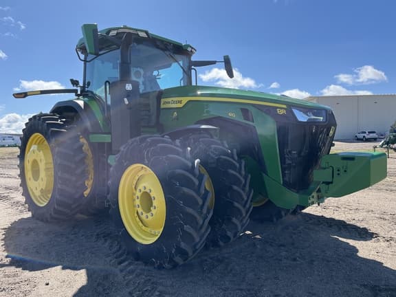 Image of John Deere 8R 410 equipment image 2