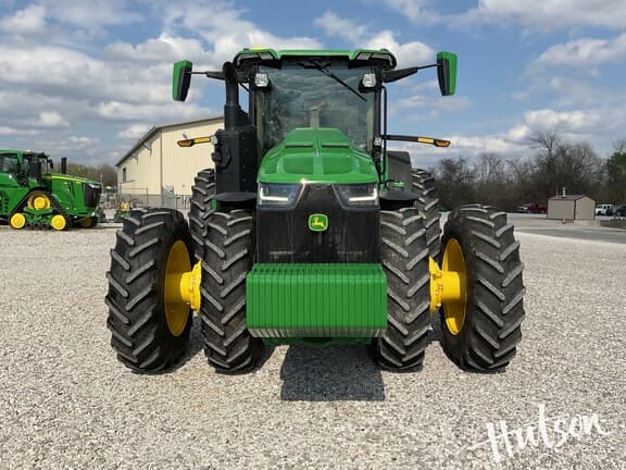 Image of John Deere 8R 410 equipment image 4