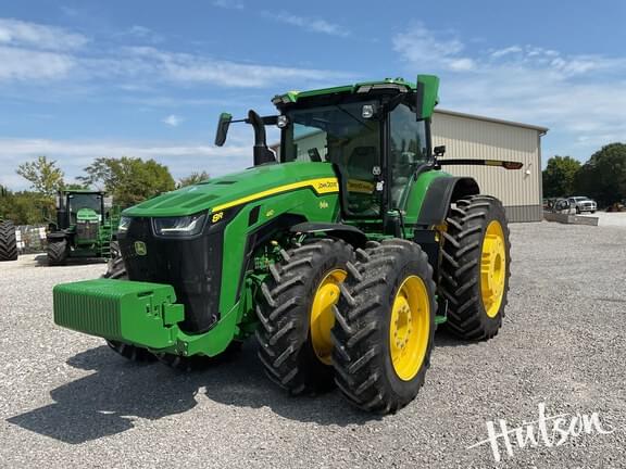 Image of John Deere 8R 410 equipment image 4