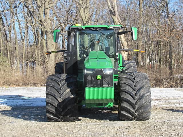 Image of John Deere 8R 410 equipment image 2