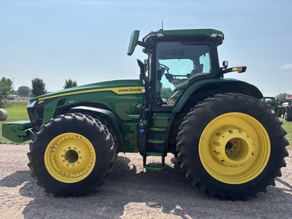 Image of John Deere 8R 410 equipment image 4