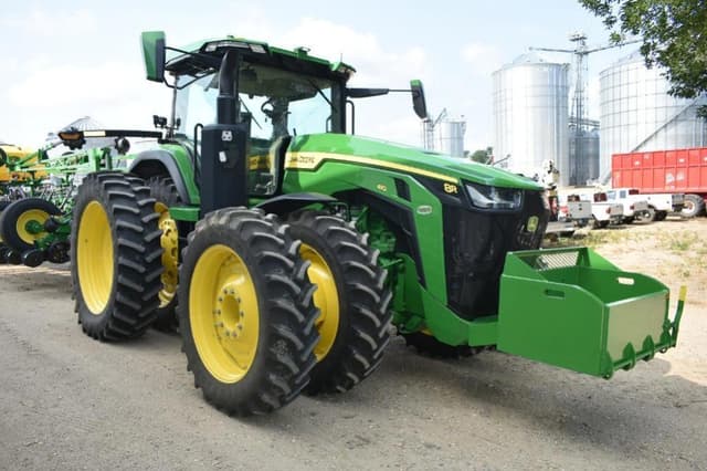 Image of John Deere 8R 410 equipment image 1