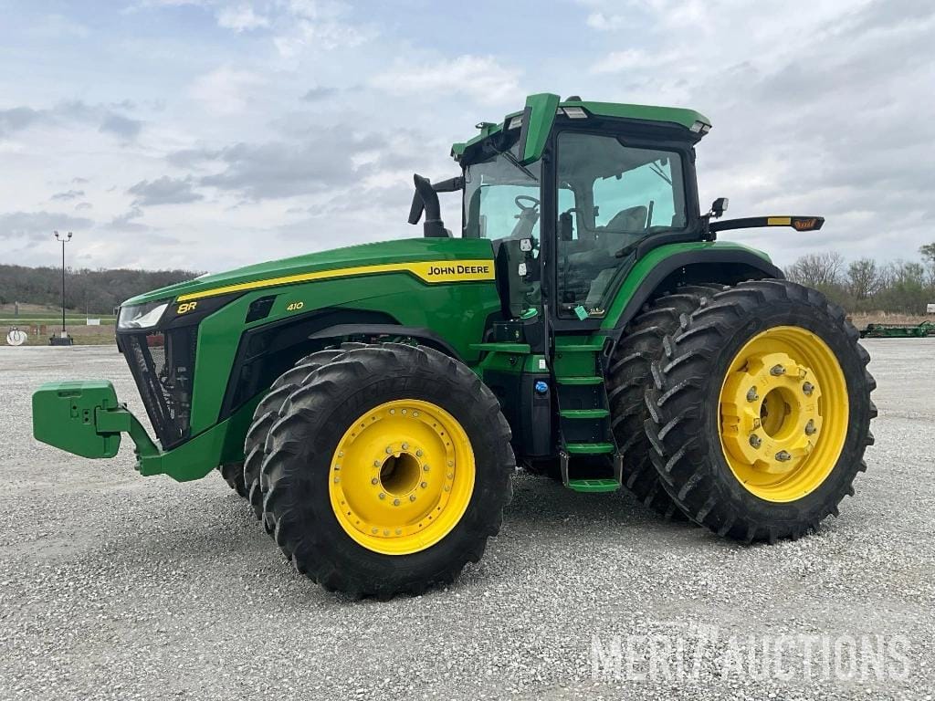 2024 John Deere 8R 410 Equipment Image0