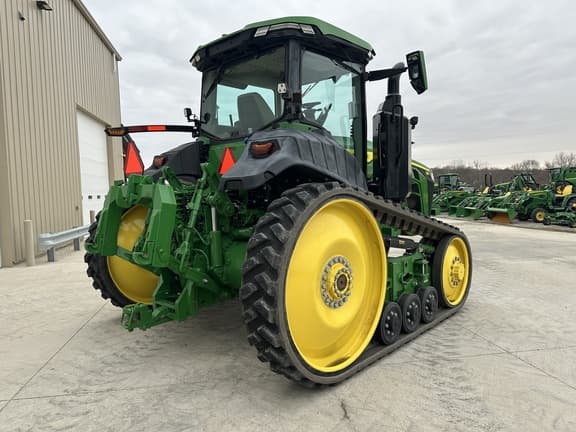 Image of John Deere 8RT 310 equipment image 4