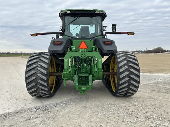 Image of John Deere 8RT 310 equipment image 2