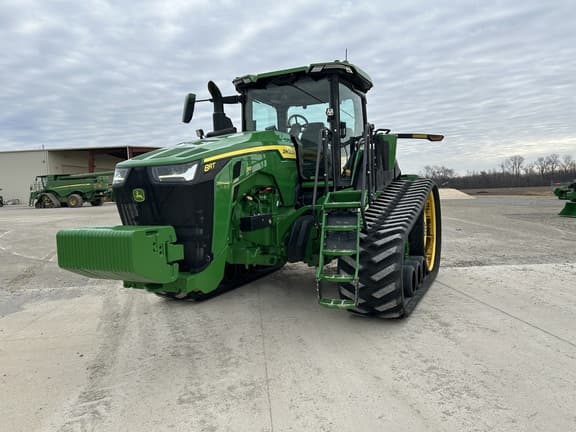 Image of John Deere 8RT 310 equipment image 4