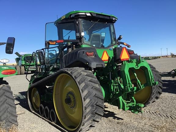 Image of John Deere 8RT 310 equipment image 1