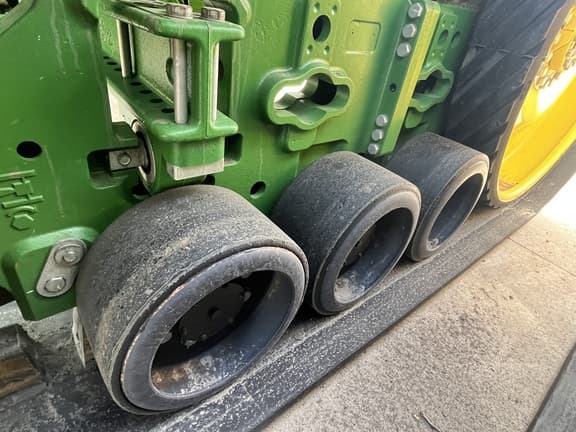 Image of John Deere 8RT 340 equipment image 3