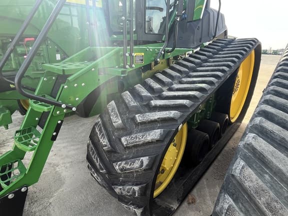 Image of John Deere 8RT 340 equipment image 2