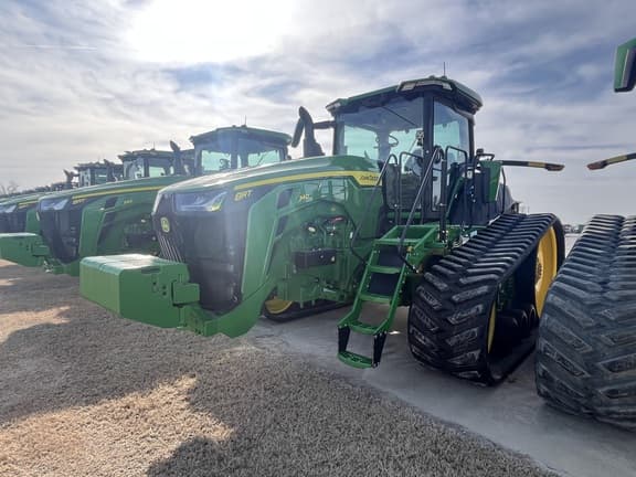 Image of John Deere 8RT 340 equipment image 1
