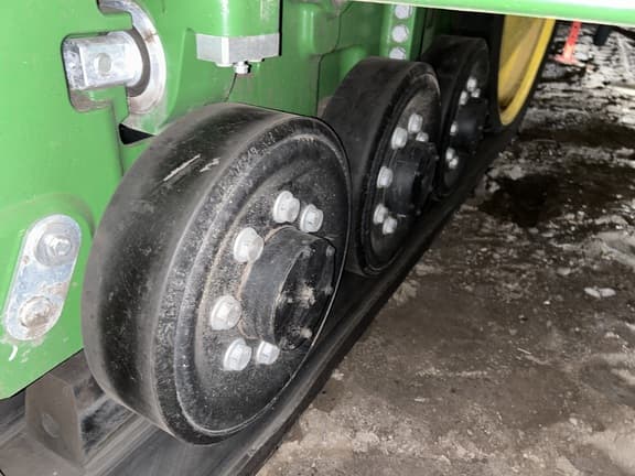 Image of John Deere 8RT 340 equipment image 4